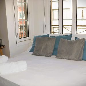 Estudio con Cama King